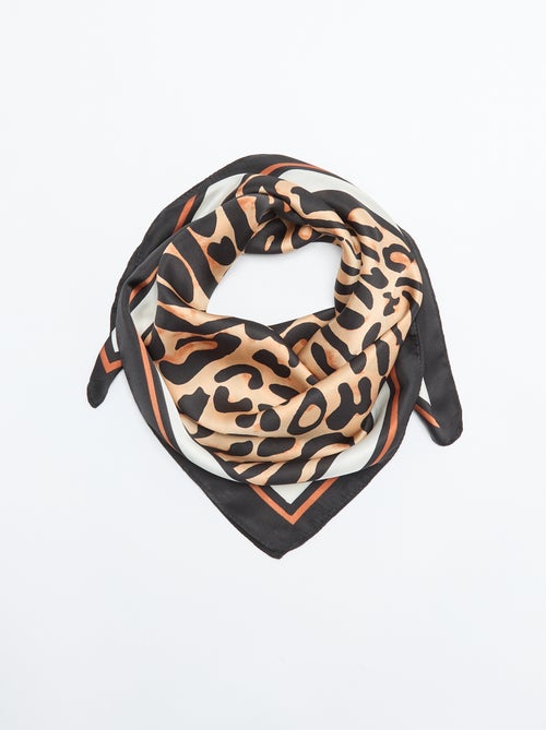 Foulard carré avec imprimé léopard - Kiabi Foulard carré avec imprimé léopard - Kiabi