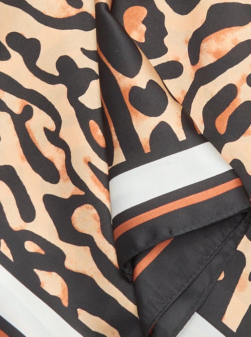 Foulard carré avec imprimé léopard - Kiabi Foulard carré avec imprimé léopard - Kiabi