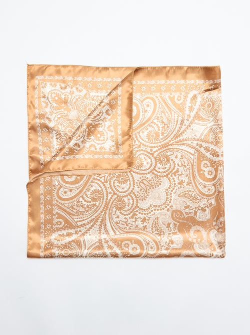 Foulard imprimé 'arabesques' - Kiabi