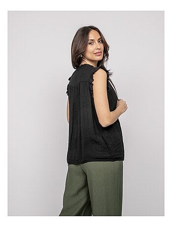 FUJELIA mouwloze blouse