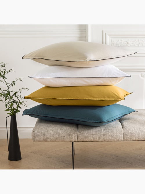 Future Home - Lot de 2 taies d'oreiller unies en coton finition bourdon - Kiabi Future Home - Lot de 2 taies d'oreiller unies en coton finition bourdon - Kiabi