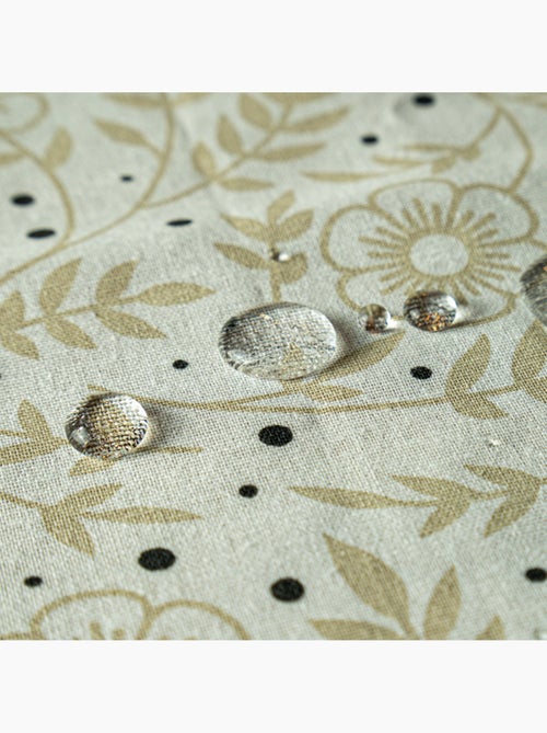 Future Home - Nappe carrée anti-taches déperlante floral - Kiabi Future Home - Nappe carrée anti-taches déperlante floral - Kiabi