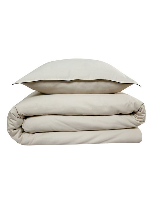 Future Home - Parure de lit 2 personnes en satin de coton unie - Kiabi Future Home - Parure de lit 2 personnes en satin de coton unie - Kiabi