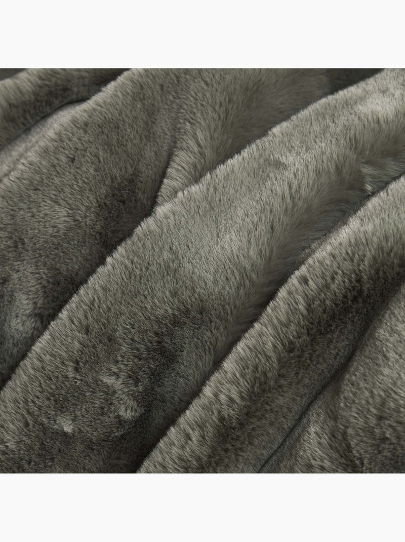 Future Home - Plaid fausse fourrure 130x150 cm Vert kaki - Kiabi