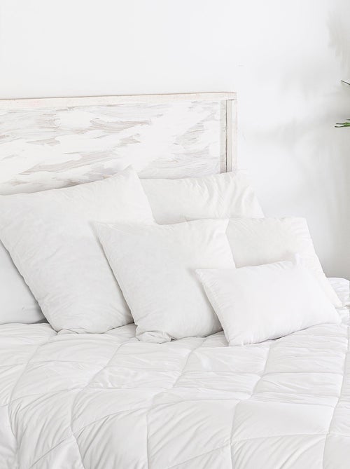 Garnissage coussin Basic "Happyfriday" - Kiabi Garnissage coussin Basic "Happyfriday" - Kiabi
