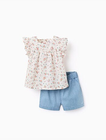 Gebloemde blouse en denim short