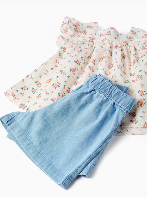 Gebloemde blouse en denim short - Kiabi Gebloemde blouse en denim short - Kiabi