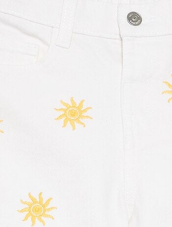 Geborduurd denim short