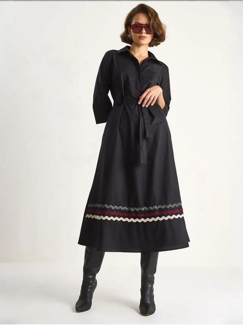 Geborduurde midi-jurk lucci - Kiabi Geborduurde midi-jurk lucci - Kiabi