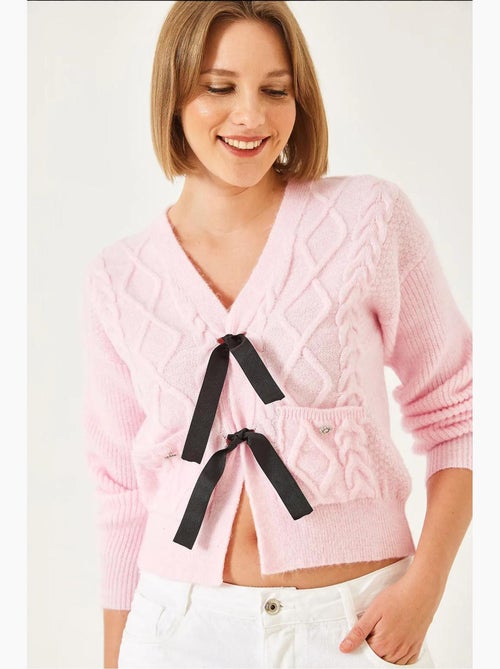 Gebreide cardigan met strikzak aan de voorkant lucci - Kiabi Gebreide cardigan met strikzak aan de voorkant lucci - Kiabi