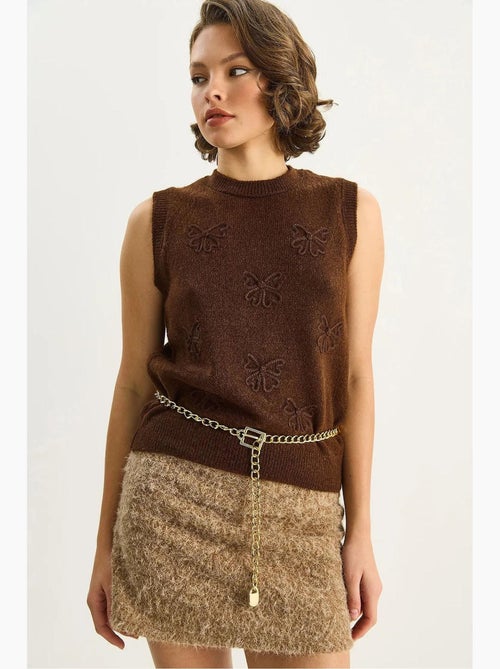 Gebreide sweater-vest met borduursel lucci - Kiabi Gebreide sweater-vest met borduursel lucci - Kiabi