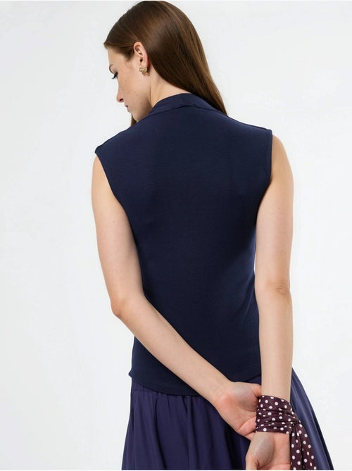 Gedrapeerde mouwloze blouse met v-hals busem - Kiabi