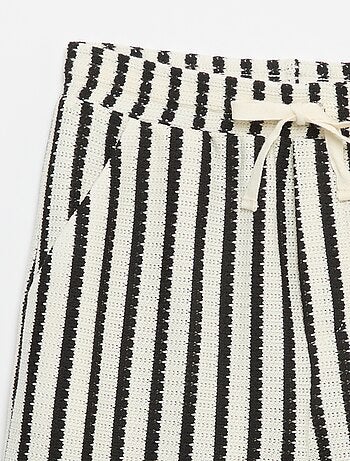 Gehaakte short met strepen