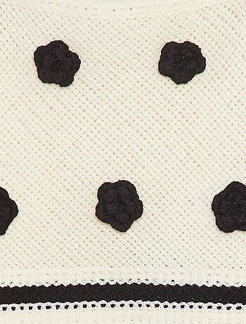 Gehaakte singlet met bloemen