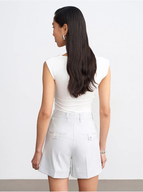 Geklede short met hoge taille dilvin - Kiabi Geklede short met hoge taille dilvin - Kiabi