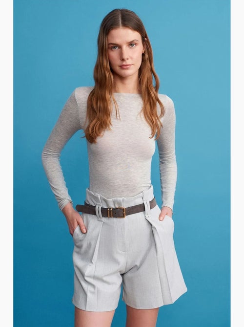 Geklede short met hoge taille en riem dilvin - Kiabi Geklede short met hoge taille en riem dilvin - Kiabi