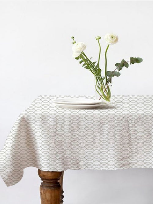 Geometrisch, vlekbestendig en waterafstotend rechthoekig tafelkleed - Kiabi Geometrisch, vlekbestendig en waterafstotend rechthoekig tafelkleed - Kiabi