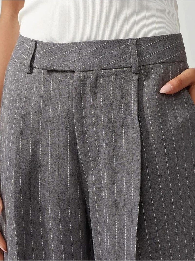 Geplooide gestreepte broek met rechte pijpen hiccup Grijs - Kiabi