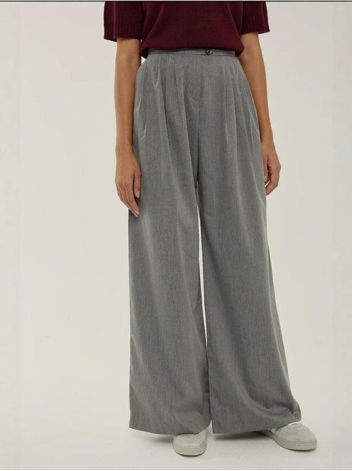 Geplooide wijde broek hiccup - Kiabi Geplooide wijde broek hiccup - Kiabi