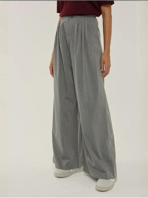 Geplooide wijde broek hiccup - Kiabi Geplooide wijde broek hiccup - Kiabi