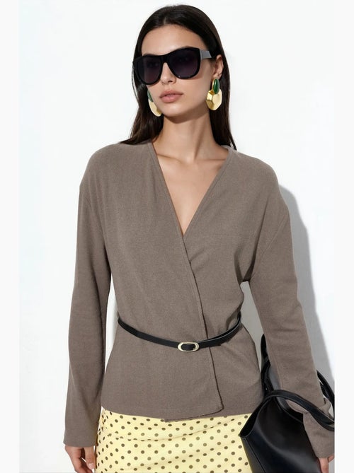 Gerepte gebreide cardigan met ceintuur busem - Kiabi Gerepte gebreide cardigan met ceintuur busem - Kiabi