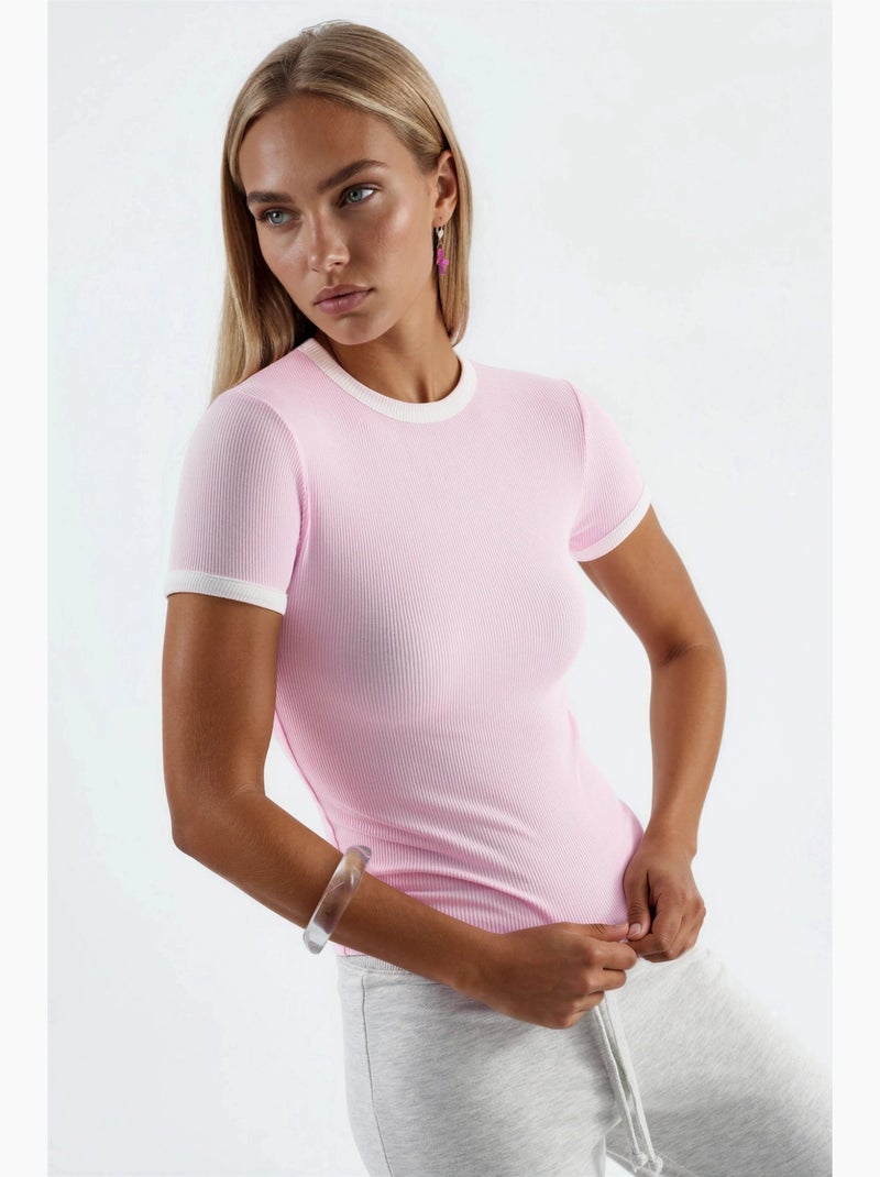 Geribbeld t-shirt met korte mouwen en ronde hals busem Bleekroze - Kiabi