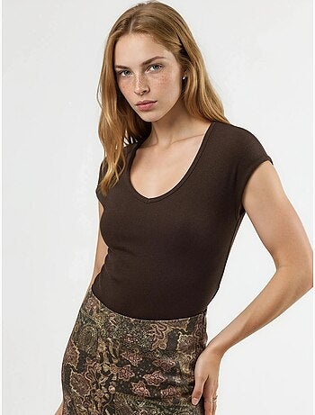 Geribbelde blouse met v-hals busem