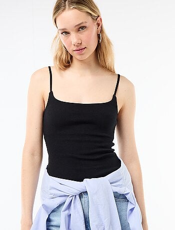 Geribbelde top met fijne bandjes
