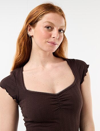 Geribd T-shirt met korte mouwen en volants