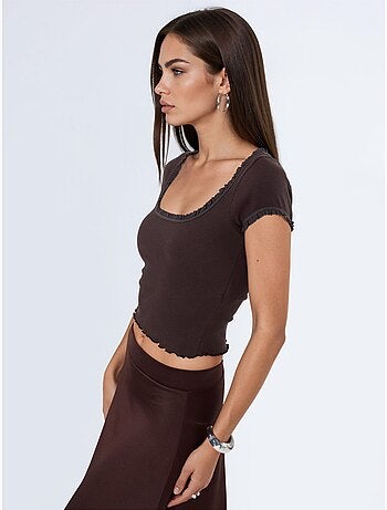 Geribde blouse met u-hals en slanke pasvorm busem