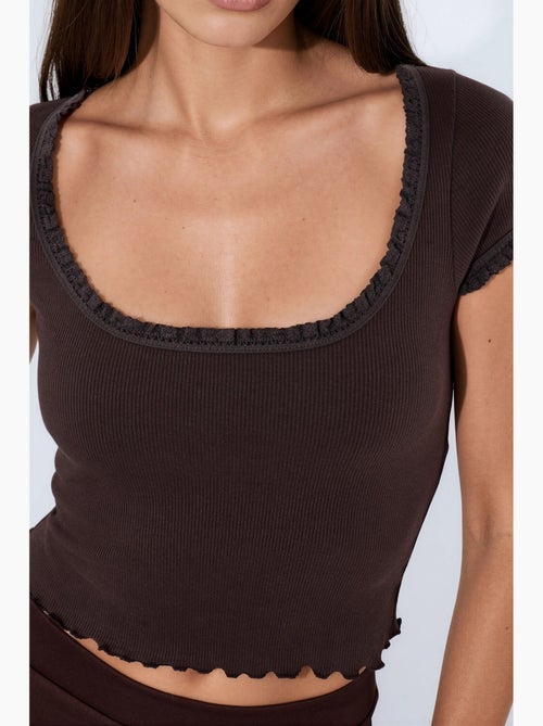 Geribde blouse met u-hals en slanke pasvorm busem - Kiabi