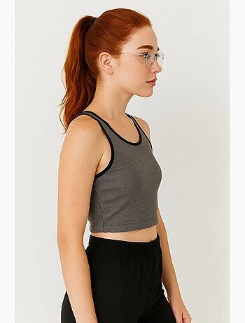 Geribde mouwloze crop top tommy