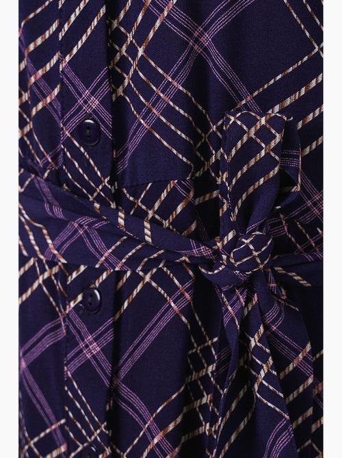 Geruite midi blousejurk met knoopsluiting bdart - Kiabi Geruite midi blousejurk met knoopsluiting bdart - Kiabi