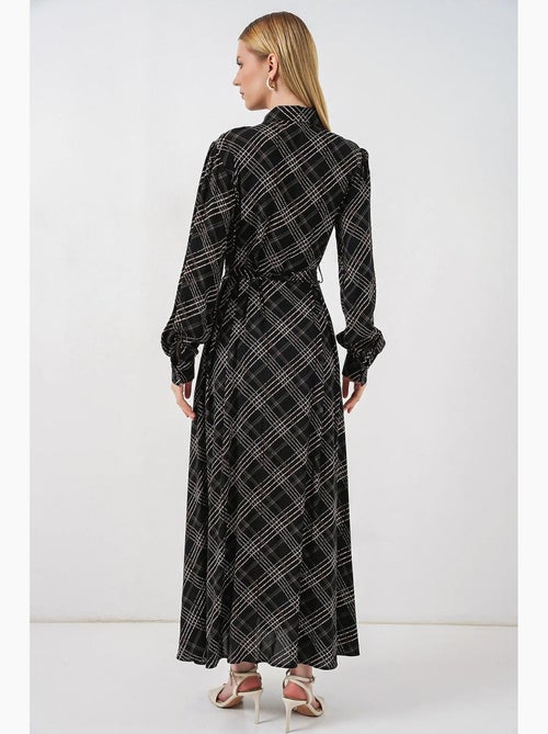 Geruite midi blousejurk met knoopsluiting bdart - Kiabi