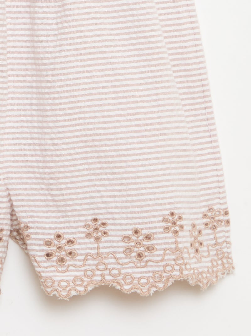 Gestreept seersucker playsuit met smockwerk en borduursels Biege - Kiabi