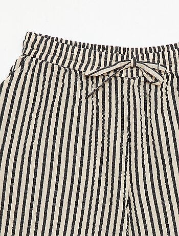 Gestreept short met trekkoordjes
