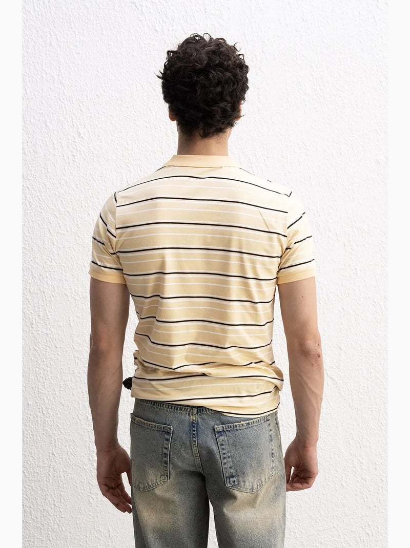 Gestreept t-shirt met polokraag en knopen giesto Amber - Kiabi