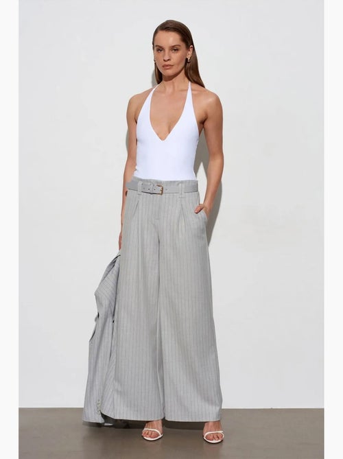Gestreepte, geplooide wide-leg broek dilvin - Kiabi Gestreepte, geplooide wide-leg broek dilvin - Kiabi