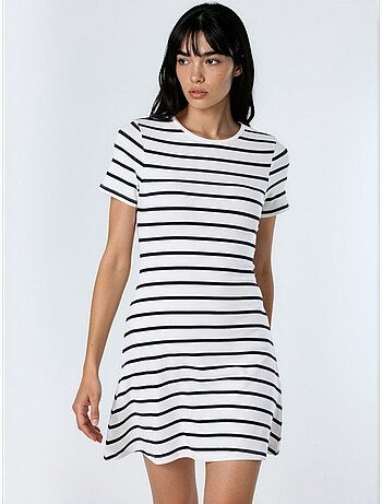 Gestreepte mini t-shirt-jurk met ronde hals busem