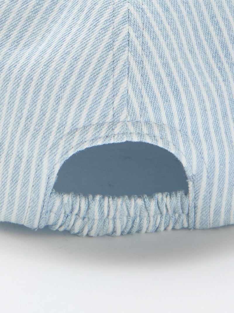 Gestreepte pet met geborduurde patch Blauw - Kiabi