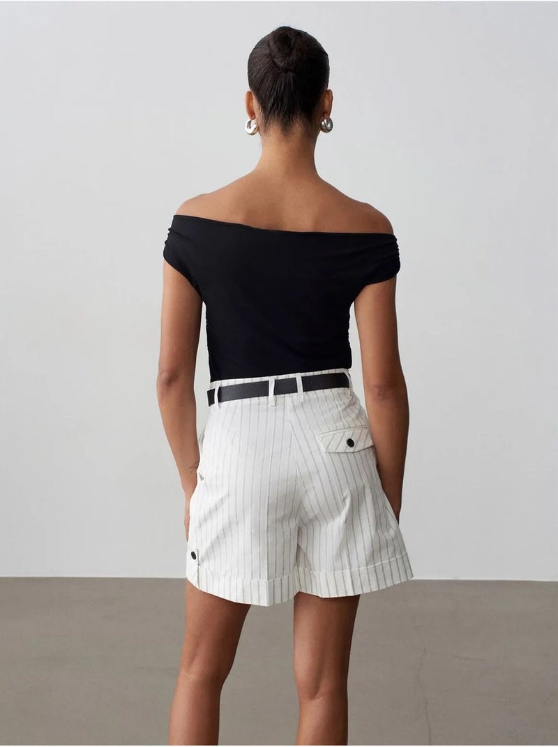 Gestreepte short met hoge taille en ceintuur dilvin Gebroken wit - Kiabi