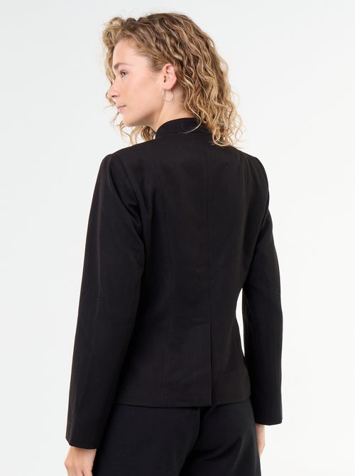 Getailleerde blazer met mandarijnsluiting - Kiabi Getailleerde blazer met mandarijnsluiting - Kiabi