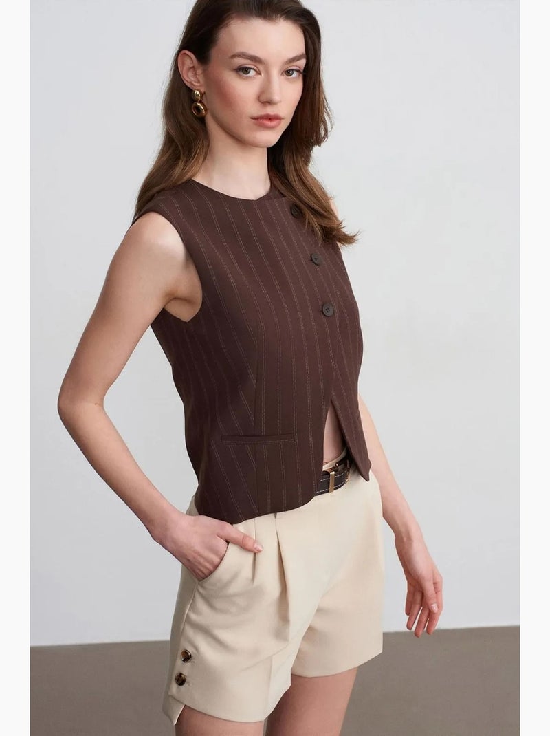 Getailleerde crêpe short met hoge taille en riem dilvin Zand - Kiabi