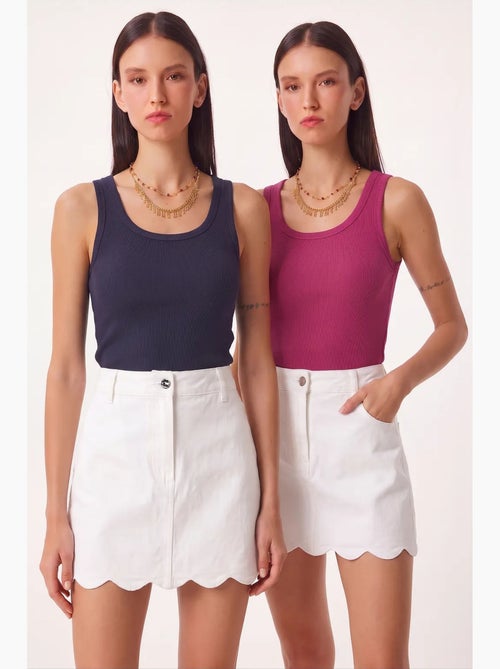 Getailleerde gebreide tanktop met u-hals, 2-pack istanbul - Kiabi Getailleerde gebreide tanktop met u-hals, 2-pack istanbul - Kiabi