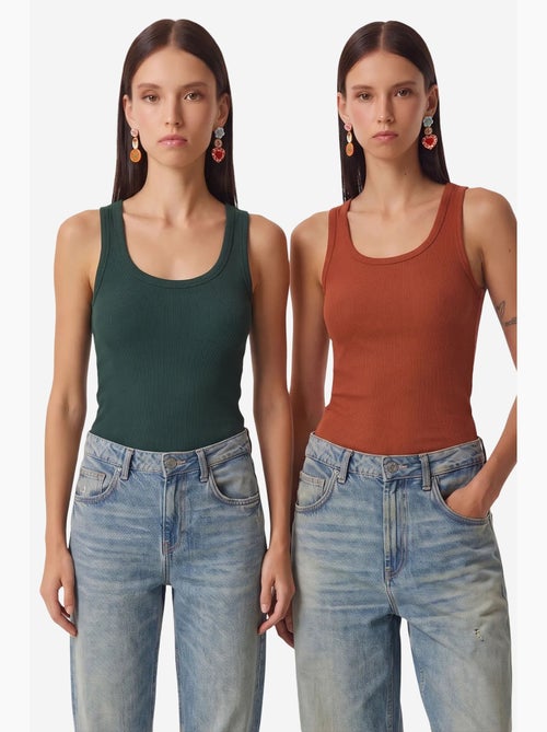 Getailleerde gebreide tanktop met u-hals, 2-pack istanbul - Kiabi Getailleerde gebreide tanktop met u-hals, 2-pack istanbul - Kiabi