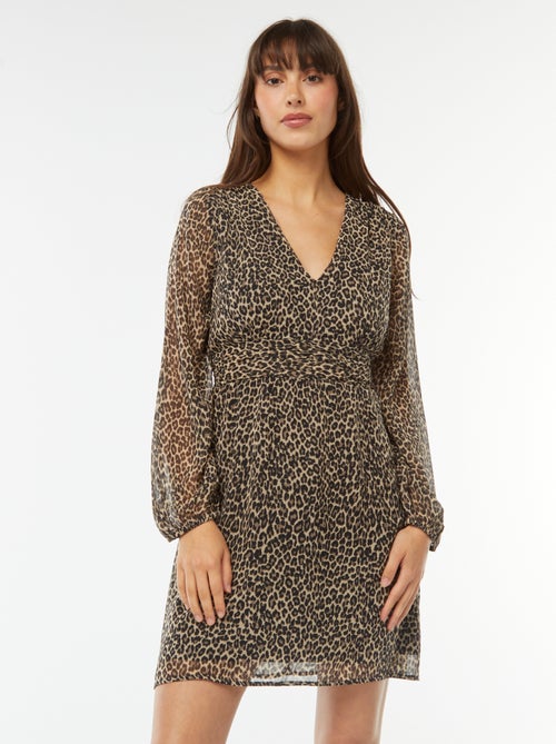 Getailleerde jurk van kreukeltricot - Kiabi