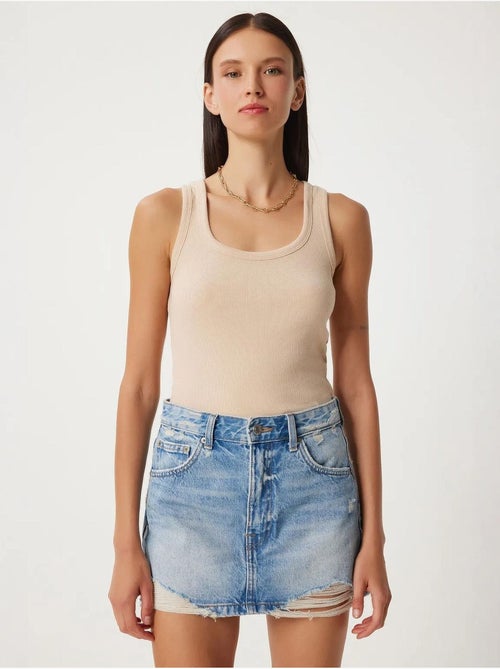 Getailleerde katoenen tanktop met u-hals istanbul - Kiabi Getailleerde katoenen tanktop met u-hals istanbul - Kiabi