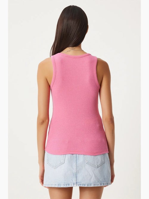 Getailleerde katoenen tanktop met u-hals istanbul - Kiabi Getailleerde katoenen tanktop met u-hals istanbul - Kiabi