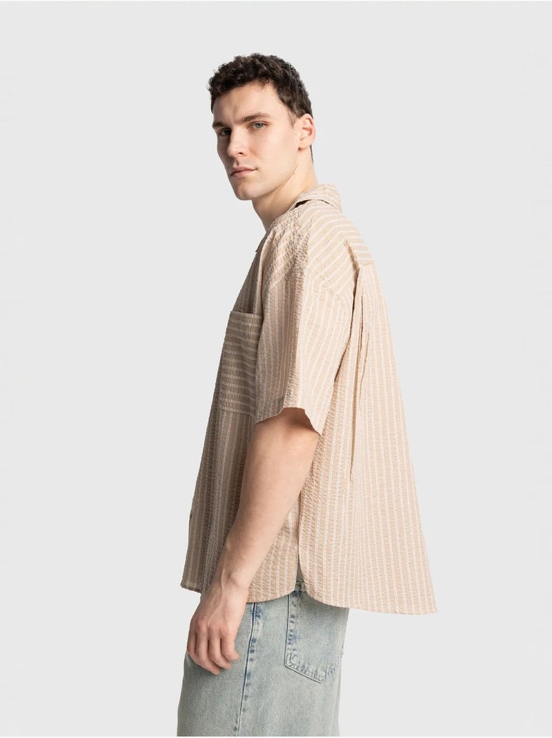 Getextureerd gestreept shirt met korte mouwen en borstzak giesto Klei-beige - Kiabi