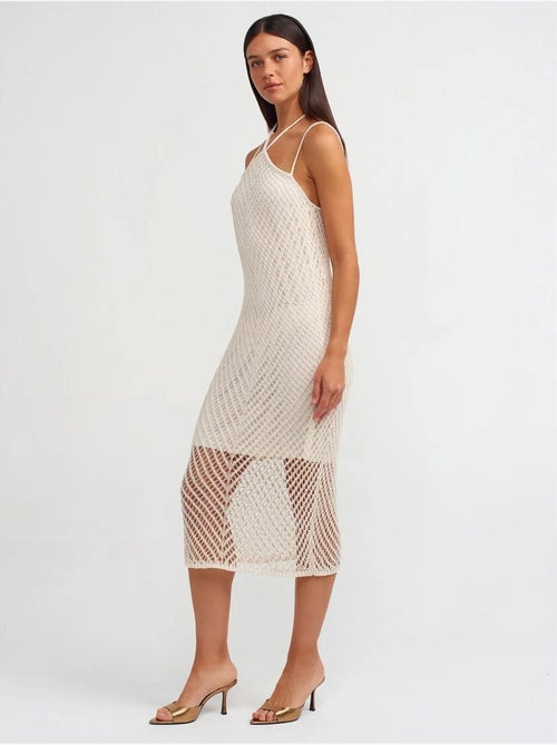 Getextureerde Midi-jurk Met Halter En Cut-out - Kiabi Getextureerde Midi-jurk Met Halter En Cut-out - Kiabi